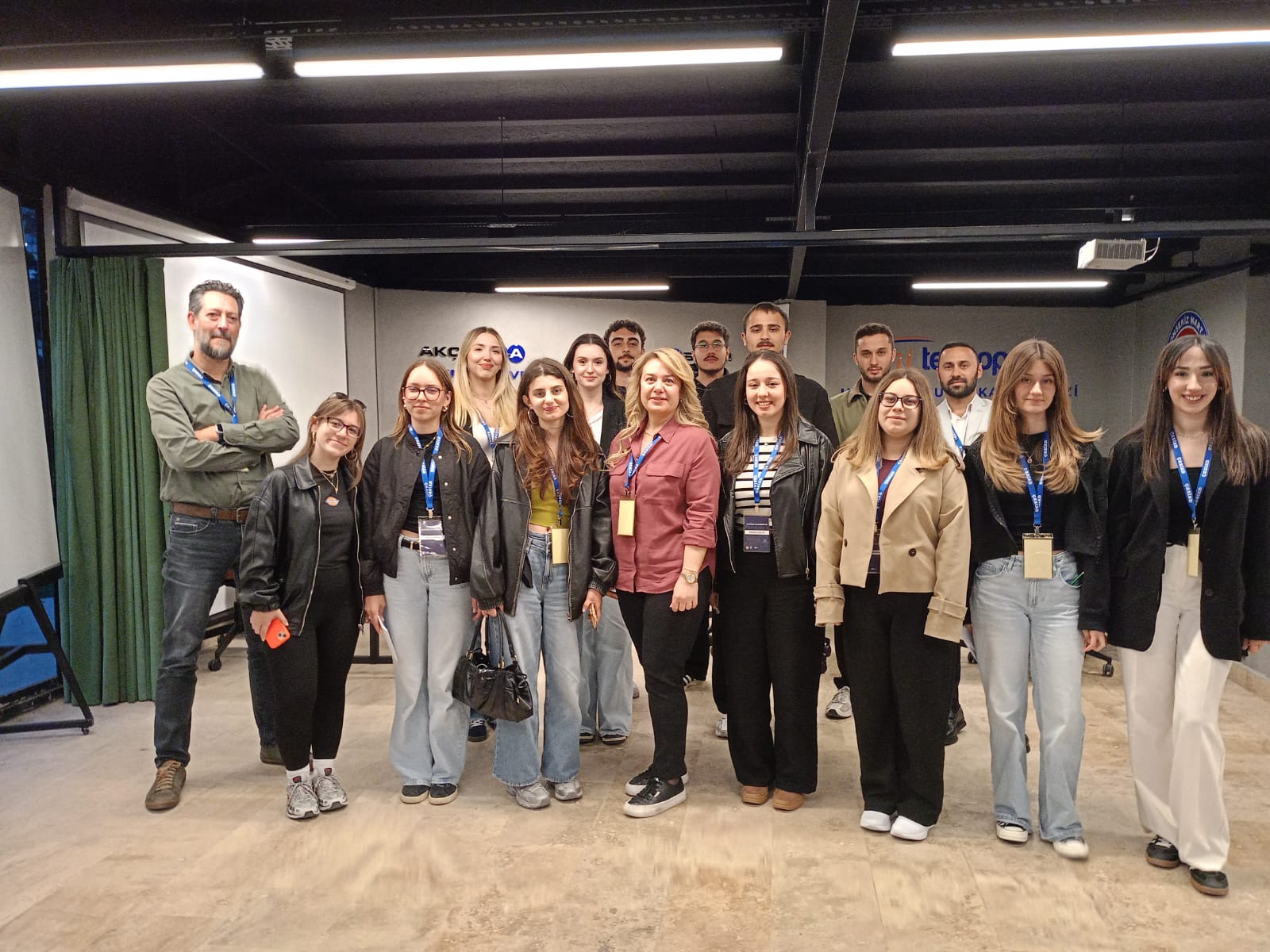 ÇASİAD ve ÇOMÜ Business Club İş Birliğiyle Düzenlenen Kariyer Akademisi Sertifika Töreni Gerçekleştirildi